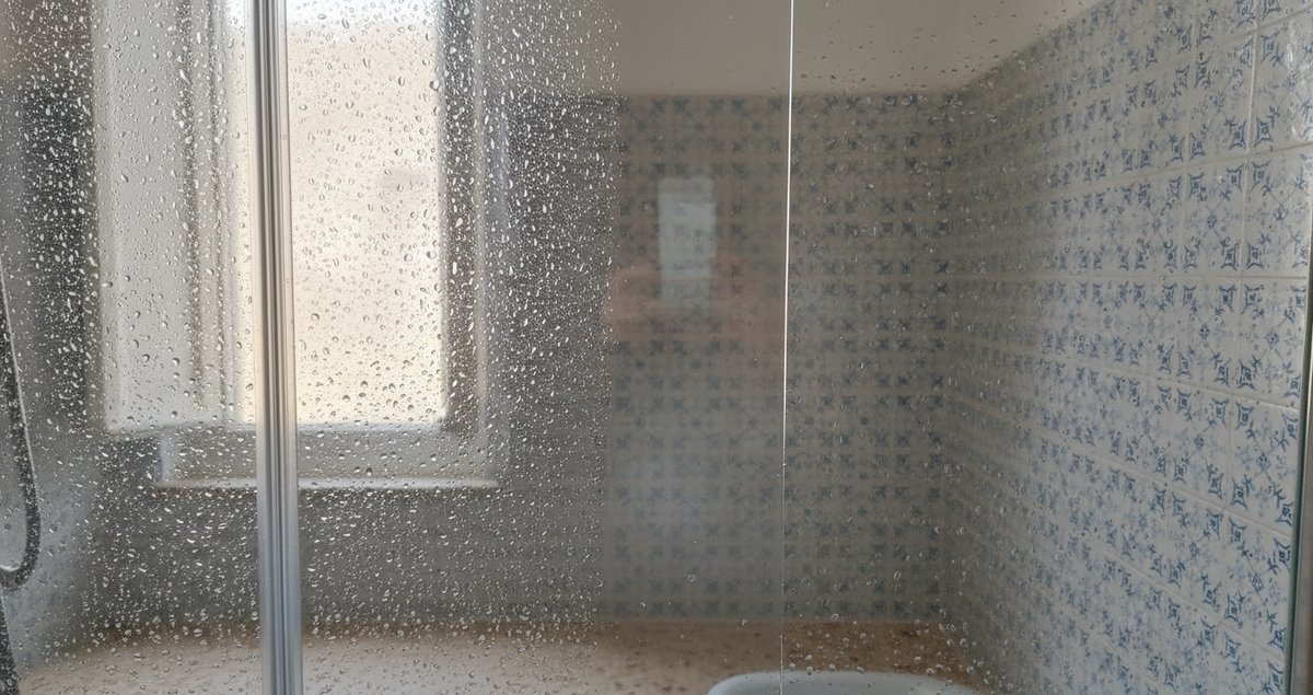 trucco-porta-doccia-hotel-addetti-pulizie